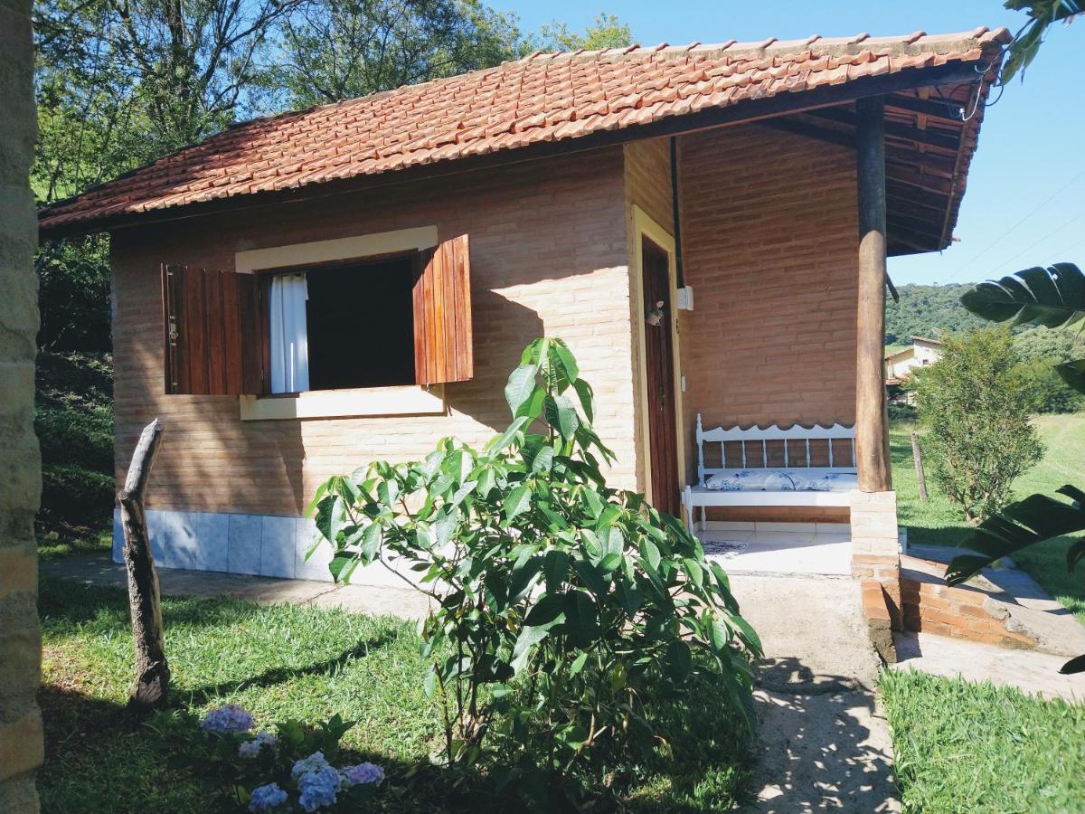 Sitio Pousada Morada Do Sol Кунха Екстериор снимка